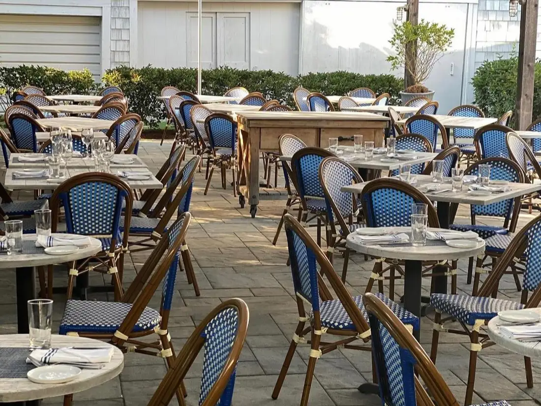 al fresco dining
