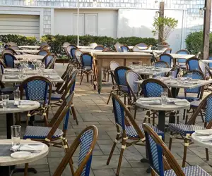 al fresco dining
